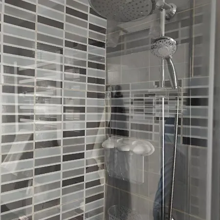 Ferienhaus Casa Con Terraza Privada 6 Min Del Puente Nuevo