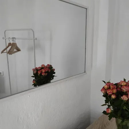 Ferienhaus Casa Con Terraza Privada 6 Min Del Puente Nuevo *